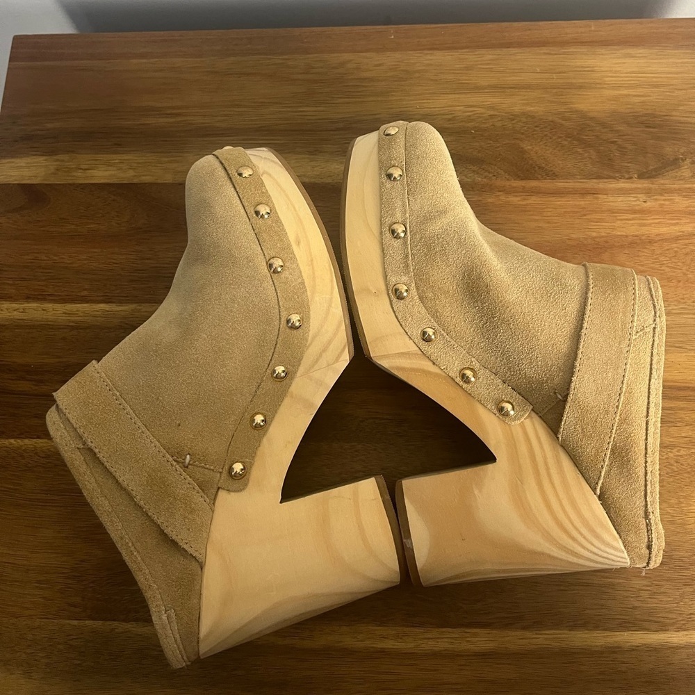 Steve Madden Hilde Tan Suede Leather Studded Clogs size 10 - Picture 7 of 9